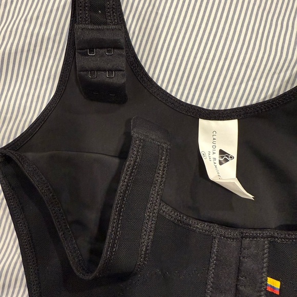 CLAUDIA RAMIREZ Fajas Black Shapewear Bodysuit with Lace Trim - Picture 9 of 10